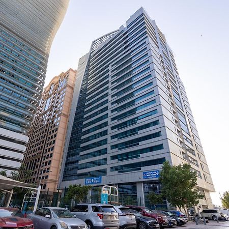Best 2 Bedroom Apartment Beach Front Abu Dhabi Exteriör bild