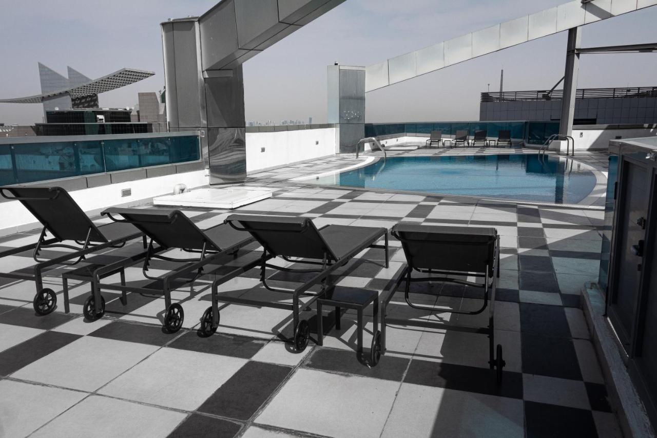 Best 2 Bedroom Apartment Beach Front Abu Dhabi Exteriör bild